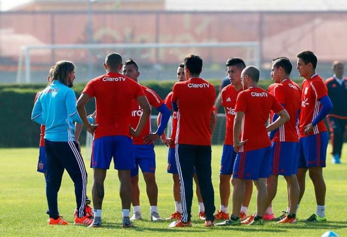 Beccacece “remece” el camarín de la U y sostiene reunión con referentes