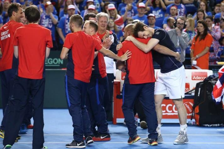 Murray gana a Nishikori y clasifica a Gran Bretaña para cuartos de Copa Davis