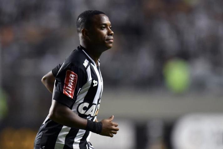 Técnico de Atlético Mineiro anuncia que Robinho no estará ante Colo Colo