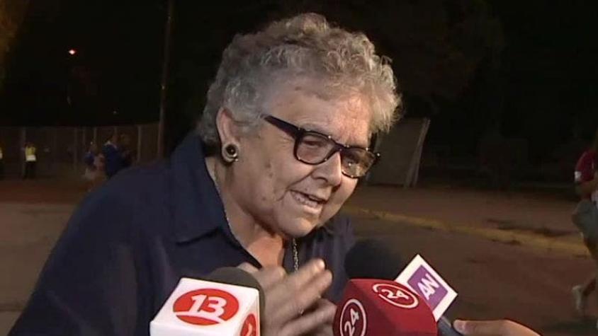 [VIDEO] Hincha con experiencia: Abuelita entrega su análisis sobre el mal momento de la "U"