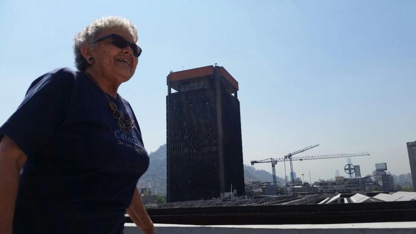 Abuelita hincha de la U: “Me muero de un infarto si baja a Segunda División”