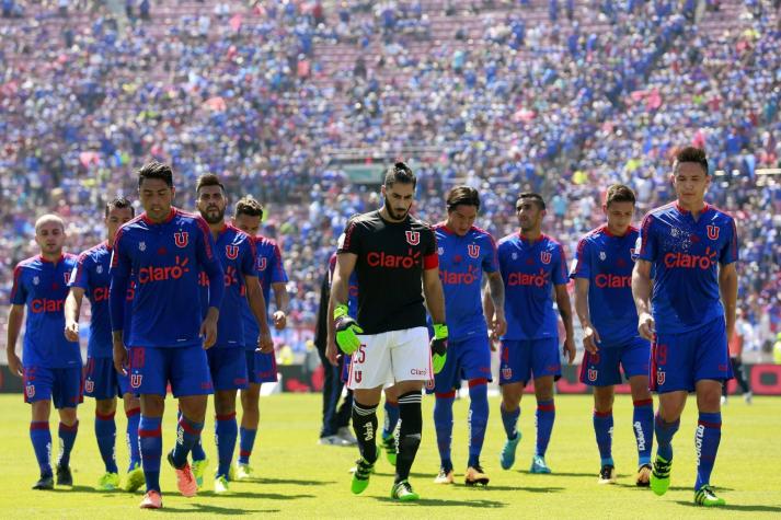Jugadores de la U fueron encarados por hinchas durante un asado