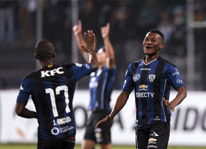 Independiente del Valle vence a Atlético Mineiro y complica a Colo Colo