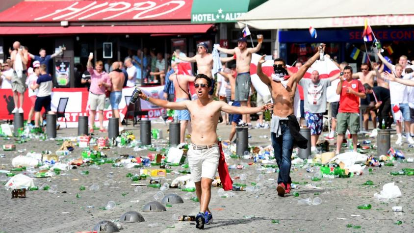 No es historia nueva: Marsella ya sufrió con "hooligans" ingleses en el Mundial de 1998
