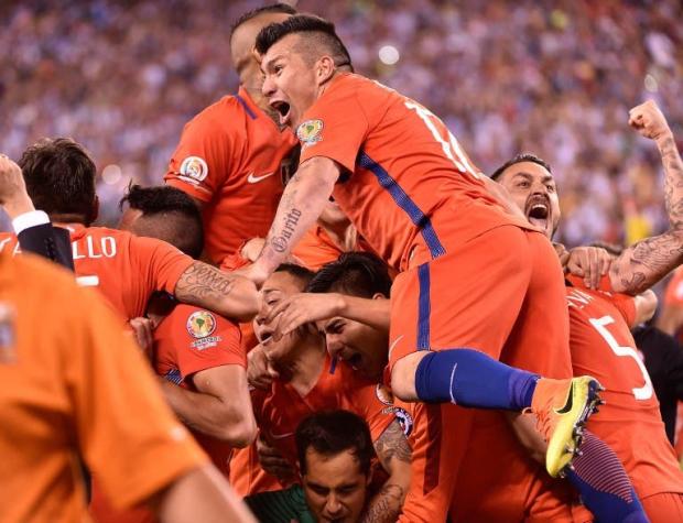 Así celebró Gary Medel el Bicampeonato a través de redes sociales
