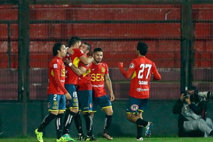 Martín Palermo logra un triunfal debut con Unión Española en amistoso internacional