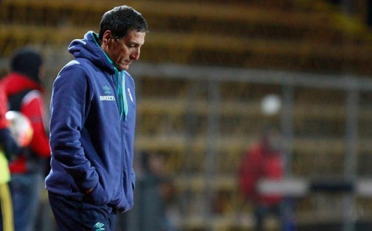 La crítica de Mario Salas tras derrota de la UC en Copa Chile: "El equipo jugó muy mal"