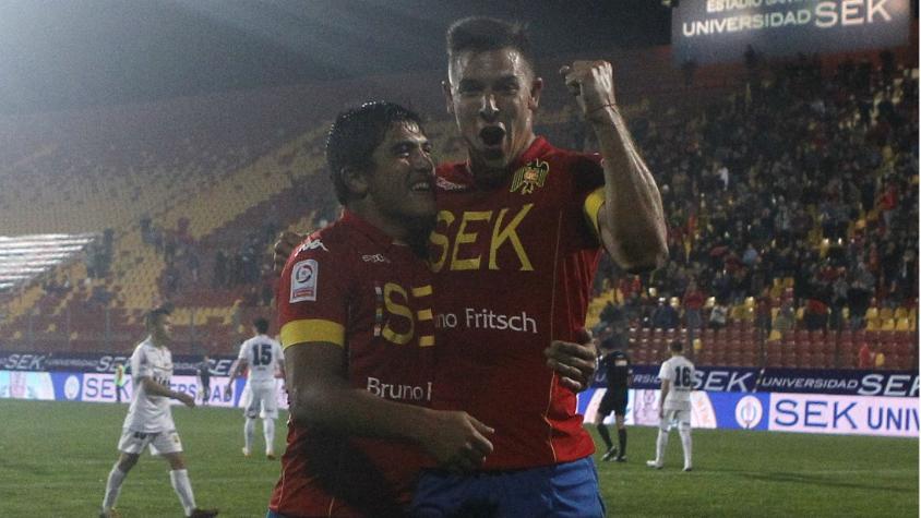 Unión Española golea a U. de Concepción y se instala como líder del Apertura