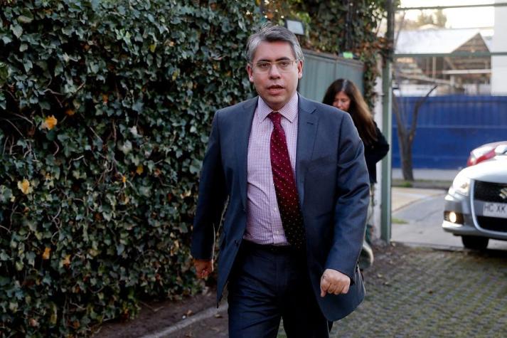 Colo Colo acusa que subsecretario no podrá entrar a ningún estadio de Chile