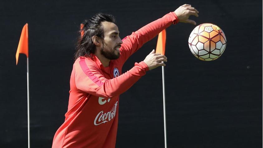 Jorge Valdivia queda descartado para el trascendental duelo de la "Roja" contra Perú