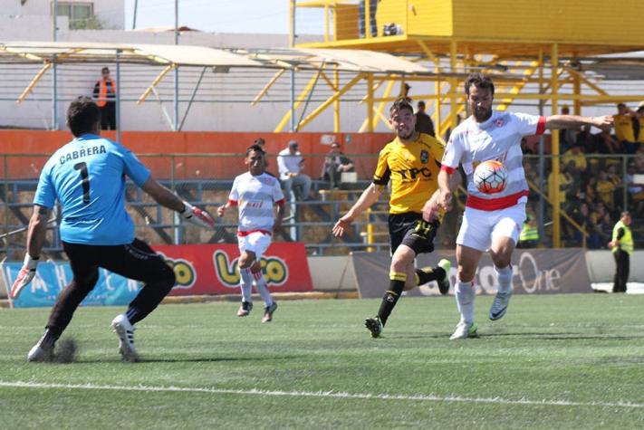 [VIDEO] Goles Primera B: Copiapó vapulea a Coquimbo en La Caldera