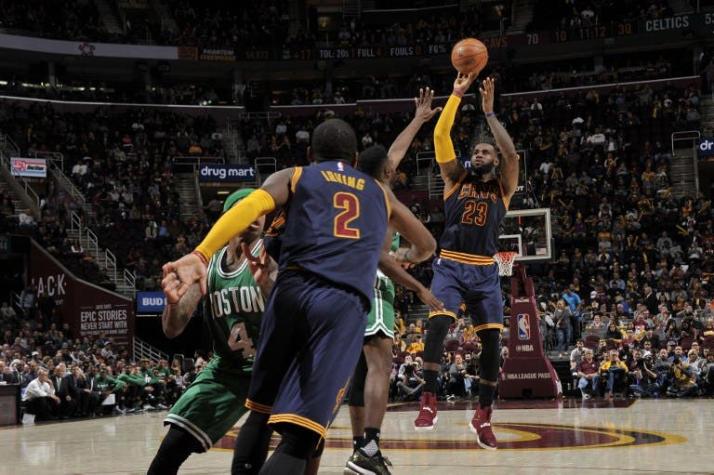 Cavaliers sigue invicto en la NBA y LeBron va por legendario récord