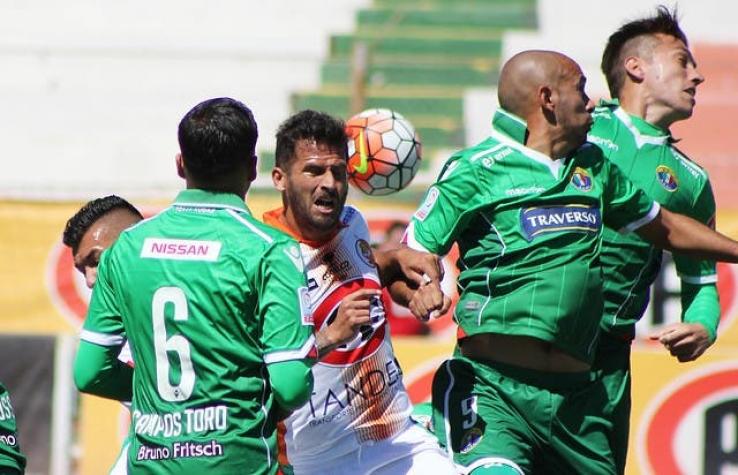 Cobresal y Audax Italiano empatan con golazos de tiro libre en El Salvador