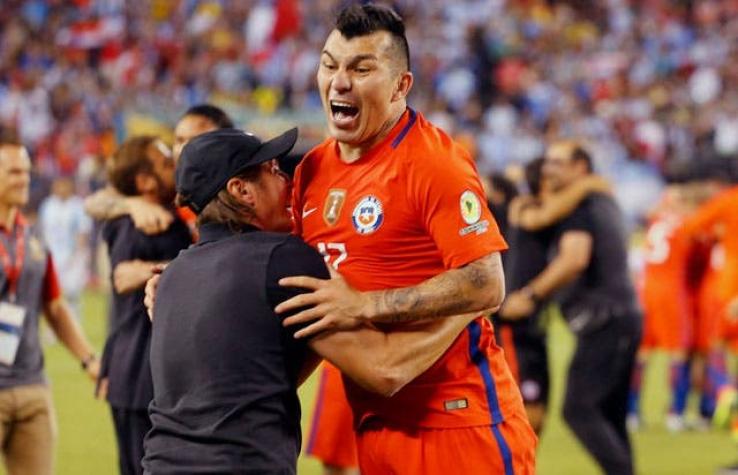 [VIDEO] En la antesala del Chile-Uruguay, Gary Medel mete miedo hasta en la WWE