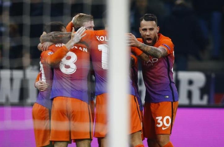 City con Claudio Bravo iguala en Alemania y clasifica a octavos de Champions