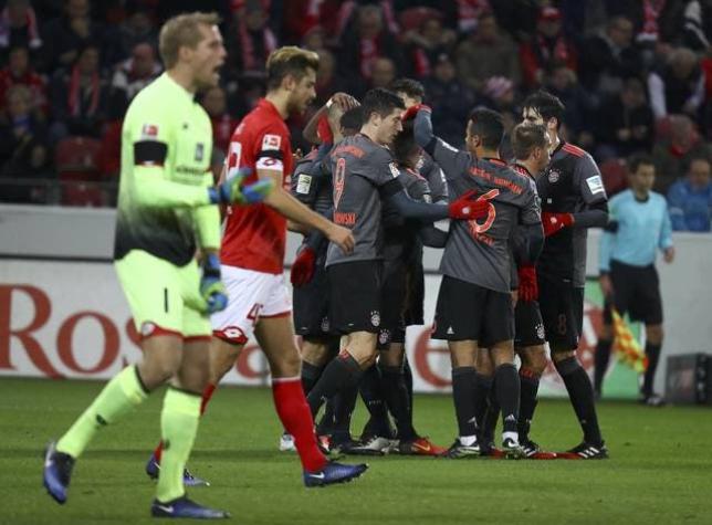 Arturo Vidal jugó 13 minutos en la valiosa victoria del Bayern Munich
