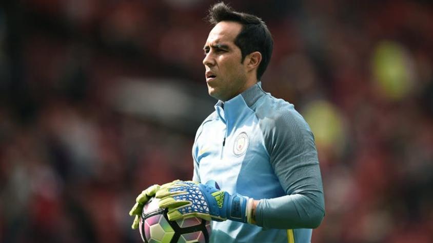 Guardiola responde a los rumores y cree que Claudio Bravo seguirá en el City