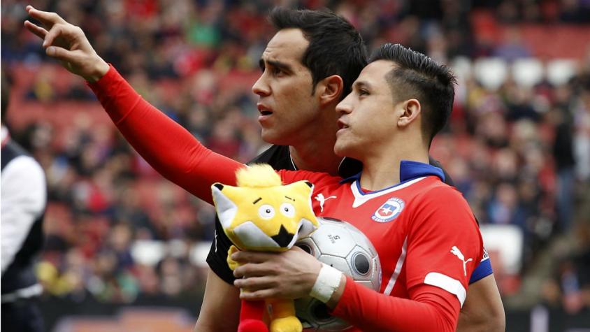Claudio Bravo sobre Alexis: "Me pone contento que esté en un gran nivel"