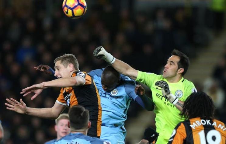Manchester City de Claudio Bravo vence a Hull City en "Boxing Day"