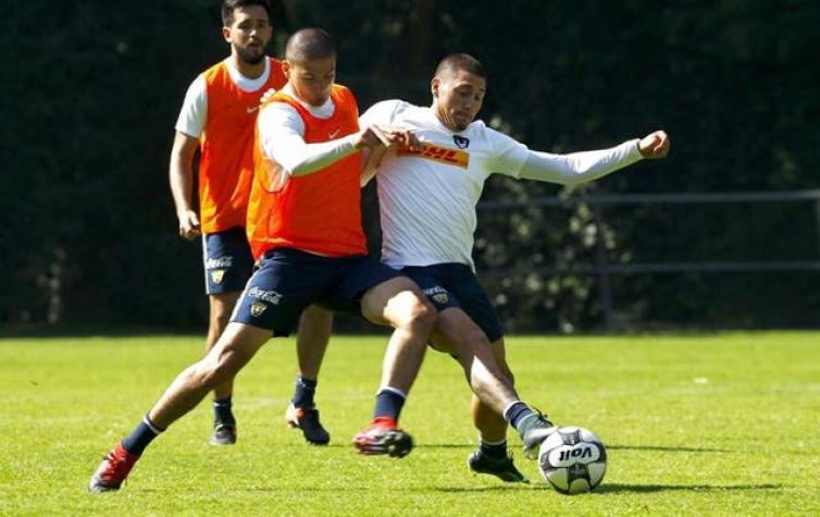 [VIDEO] Nicolás Castillo se luce con primeros goles en práctica de Pumas