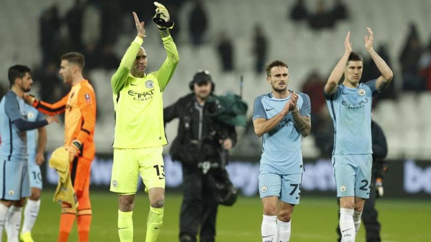 Manchester City aplasta al West Ham con valla invicta y sin Claudio Bravo