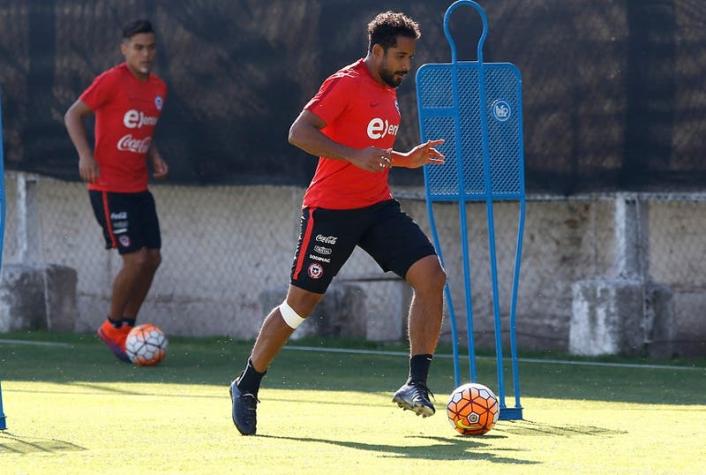 [VIDEO] Beausejour y Carmona asisten a recepción a seleccionados de la China Cup