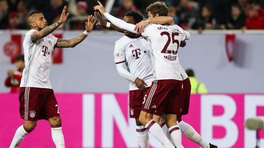 Arturo Vidal conquista su primer título del 2017 junto al Bayern Münich