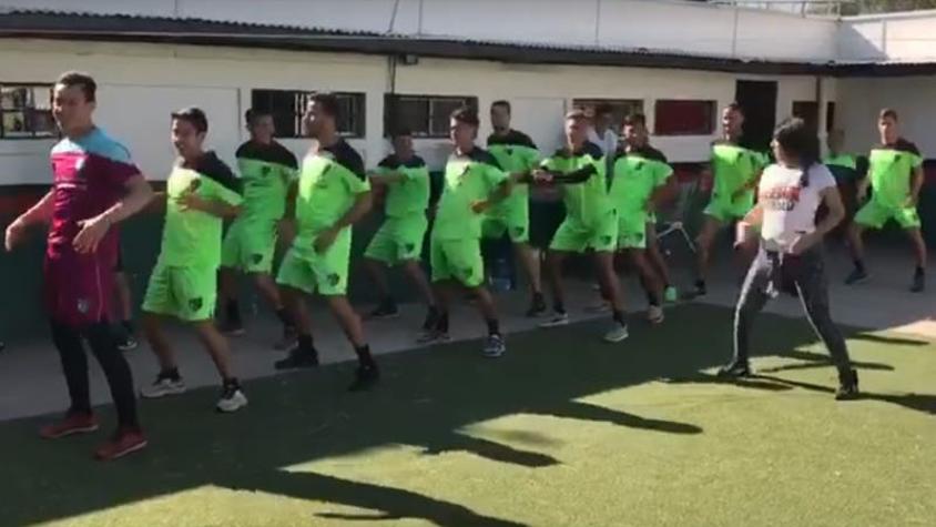 [VIDEO] A clases de Zumba: Palestino se relaja en pretemporada bailando Axé