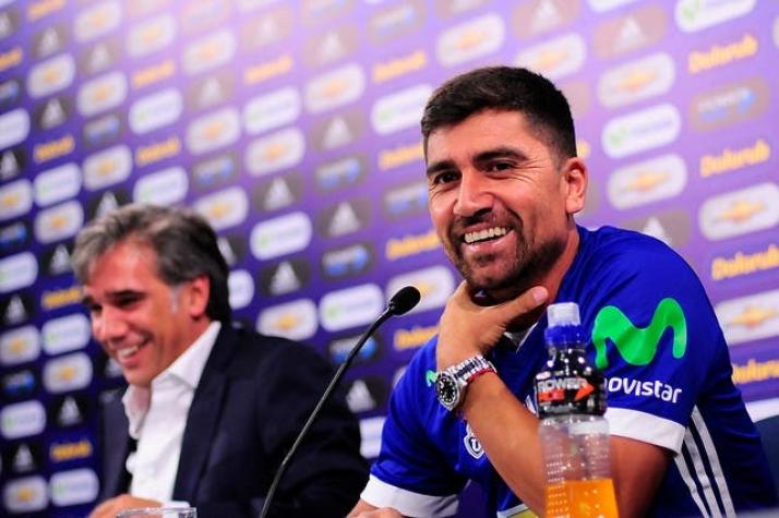 Un chispeante David Pizarro presentado en la U: “Es mi última etapa y la voy a disfrutar"