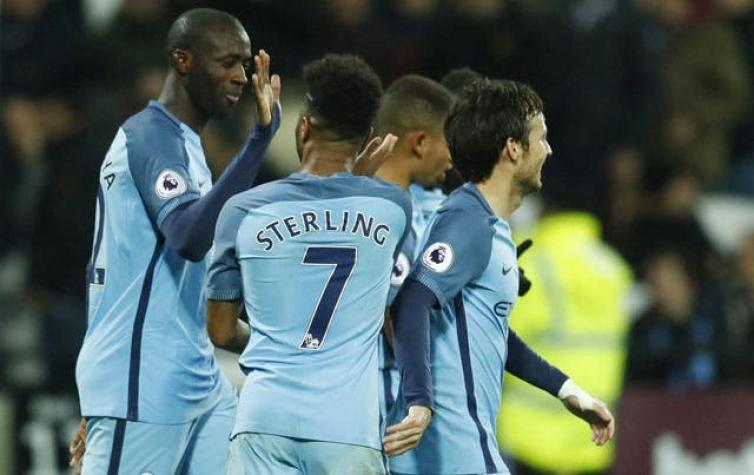 Manchester City golea a West Ham con Claudio Bravo en la banca de suplentes