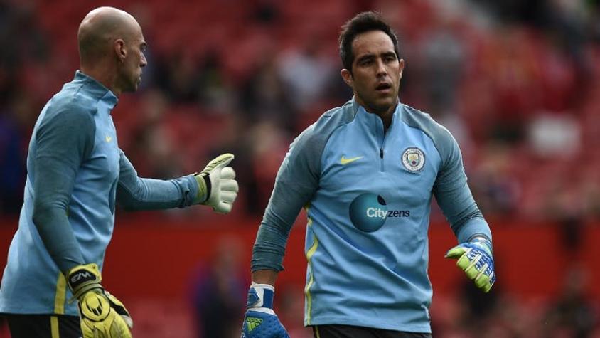 Los números que distancian a Claudio Bravo de Willy Caballero en el Manchester City