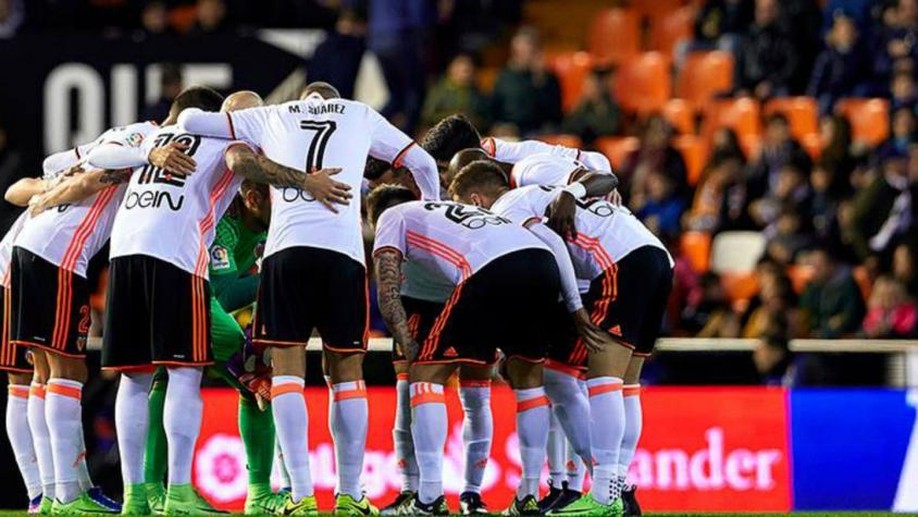 Fabián Orellana vive duro debut por Valencia en La Liga