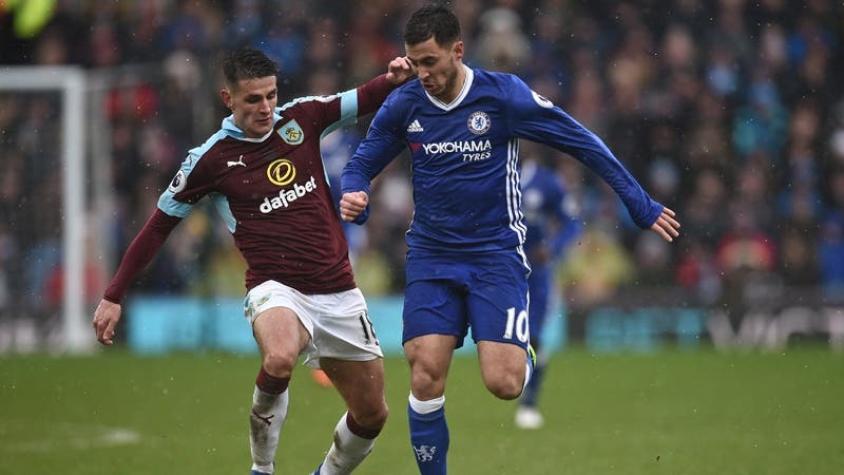 Chelsea tropieza con Burnley y sigue como solitario líder de la Premier League