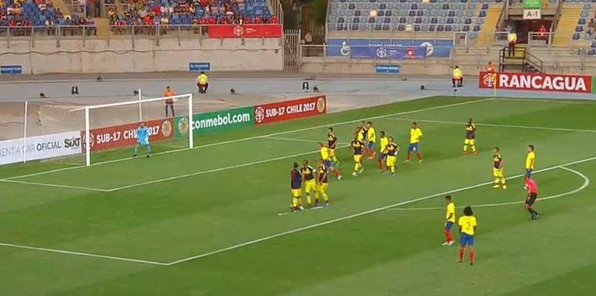[VIDEO] El grueso error del arquero de Colombia en el primer gol del Sudamericano Sub 17