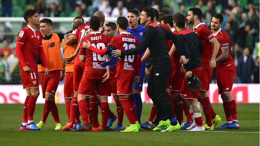 Sevilla de Sampaoli gana el clásico ante Betis y alcanza el liderato en España
