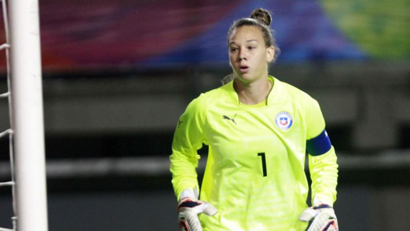 Christiane Endler: "No hay respeto hacia el fútbol femenino en Chile"