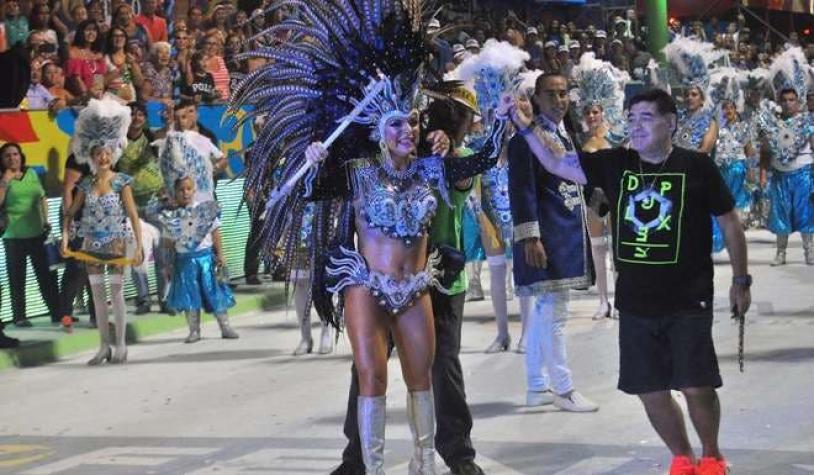 [VIDEO] Diego Maradona se divierte en el Carnaval de Corrientes
