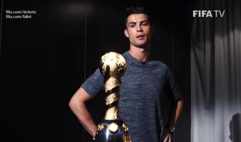 [VIDEO] Cristiano Ronaldo cree en "maldición" y opta por no tocar la Copa Confederaciones