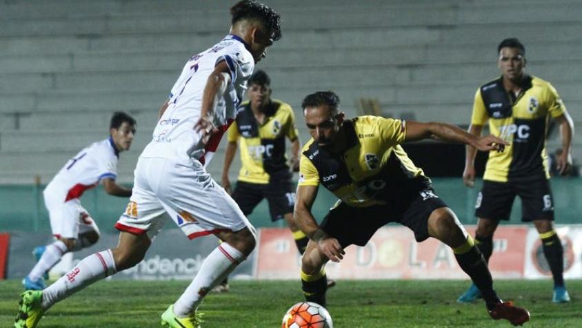 El líder pierde su invicto: Curicó cae como local ante Coquimbo en la Primera B