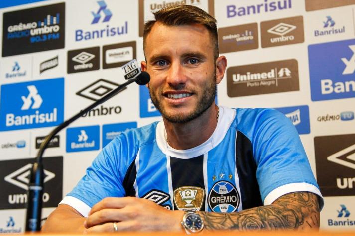 "La Gata" Fernández en su presentación en Gremio: "Mi ciclo en la U ya estaba cerrado"