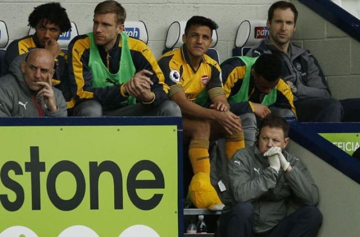Preocupación en "La Roja": Wenger advierte que tobillo de Alexis "no se ve bien"