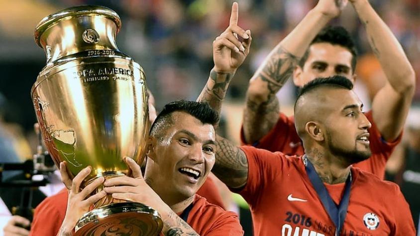 [VIDEO] Arturo Vidal desata furia en Argentina por cantar que "ya me acostumbré a ganar"