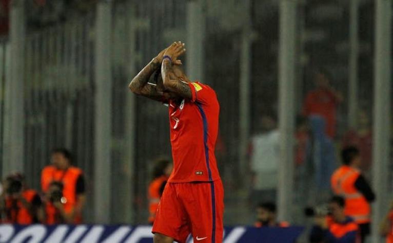 Arturo Vidal pide perdón a los hinchas por los goles perdidos ante Venezuela
