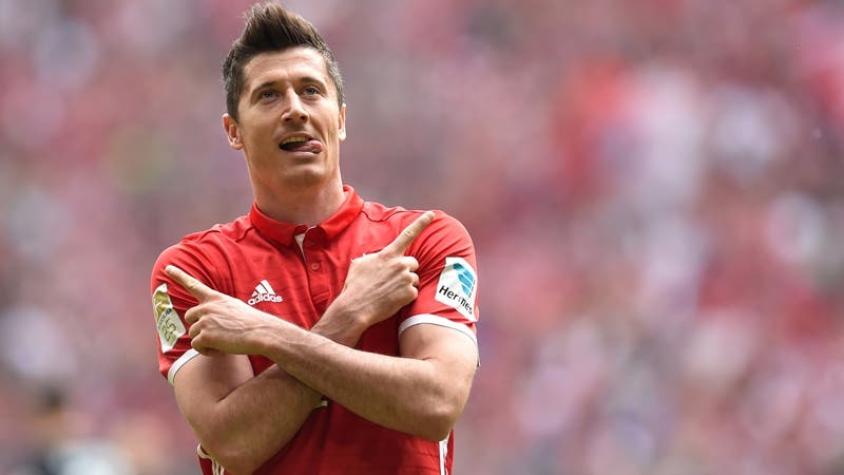 Lewandowski brilla con triplete en goleada del Bayern Munich de Vidal ante el Augsburgo