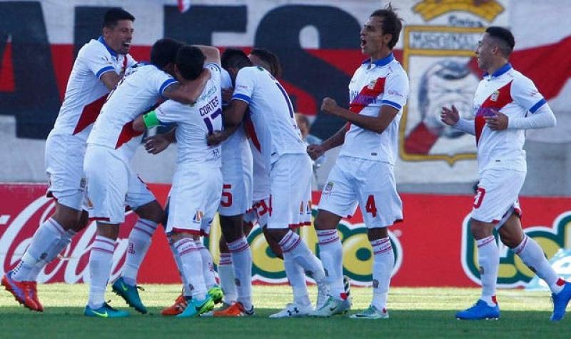 Curicó vence a La Calera y queda a un punto de regresar a Primera División