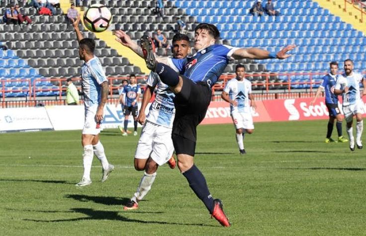 Huachipato y Antofagasta igualan sin goles en Talcahuano