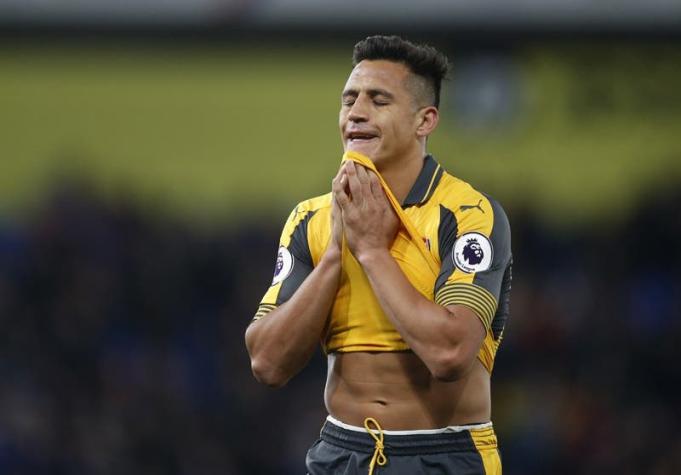 Campeón de la Champions League critica a Sánchez: "Estos últimos meses está jugando horrible"