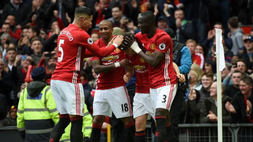 Manchester United vence a Chelsea y le pone emoción a la Premier League