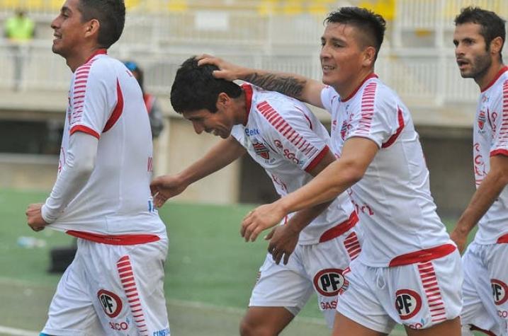 [VIDEO] Goles Primera B fecha 13: Ñublense vence a La Calera en Quillota