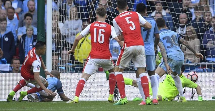 [VIDEO] El gol de Alexis en la victoria de Arsenal sobre Manchester City en la Copa FA
